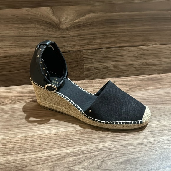 Kate Spade Black Palma Espadrilles Ankle Strap Gold Tone Accent Wedge 8 NWOB - Picture 9 of 17